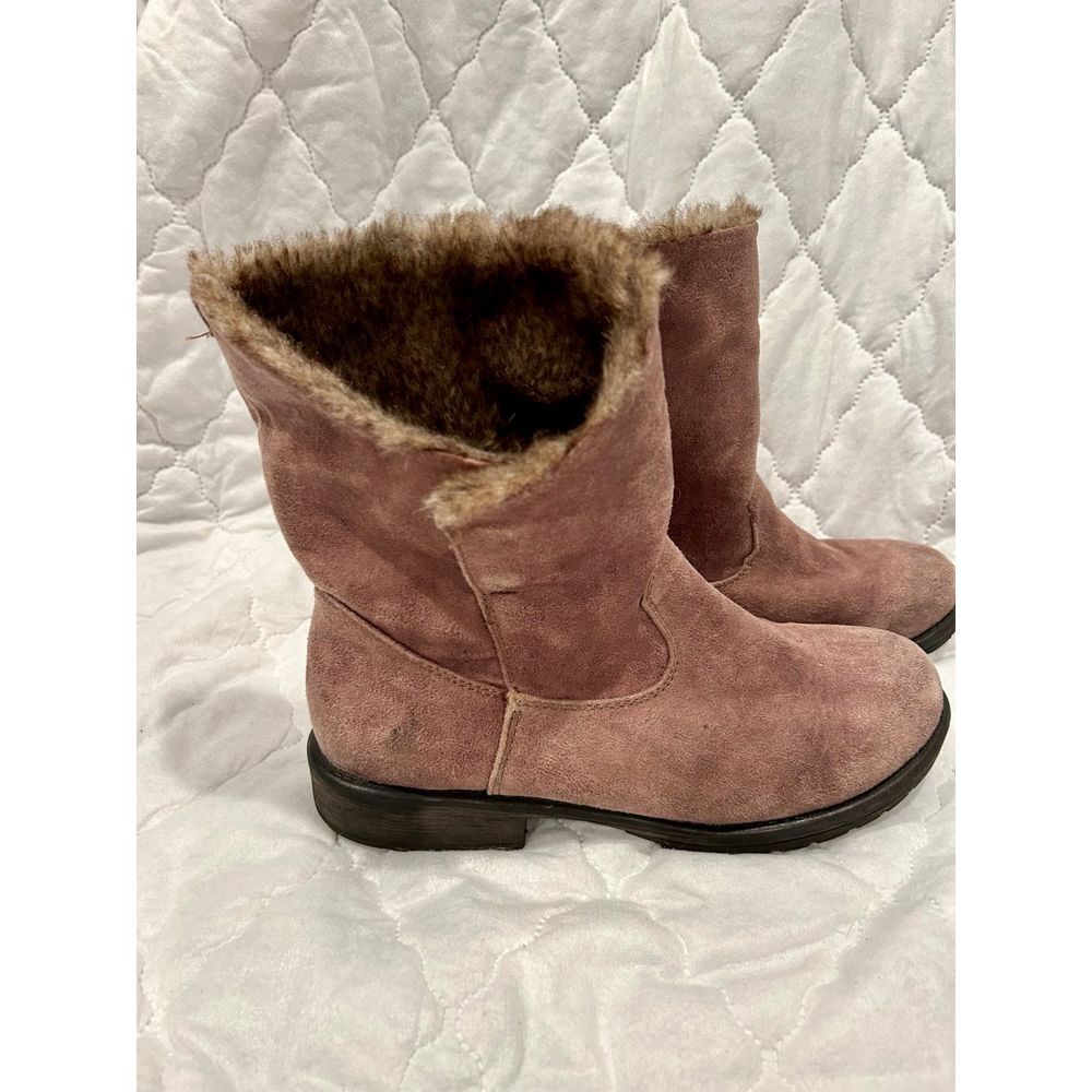 Fur Lined Boots - size 8.5